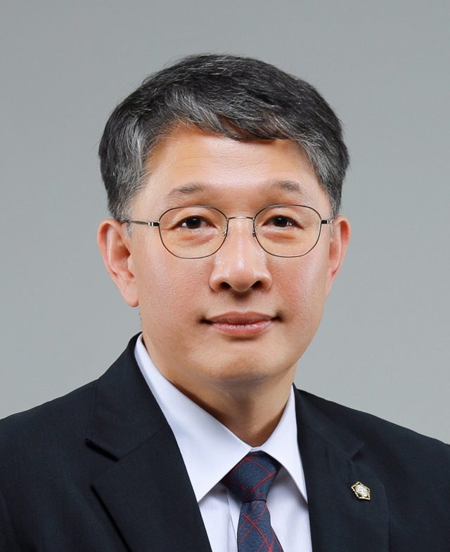 신희동 변호사