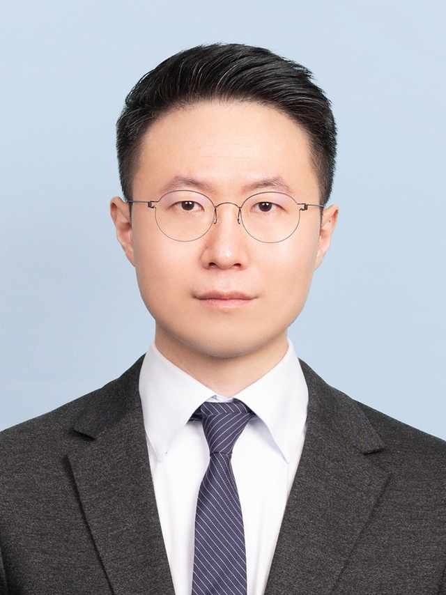 정욱진 변호사