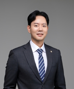 박지원 변호사