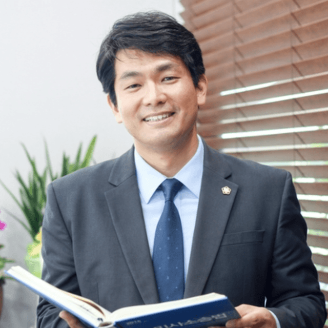 윤인한 변호사