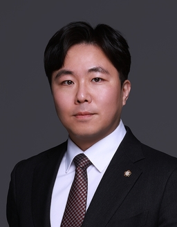 조치홍 변호사